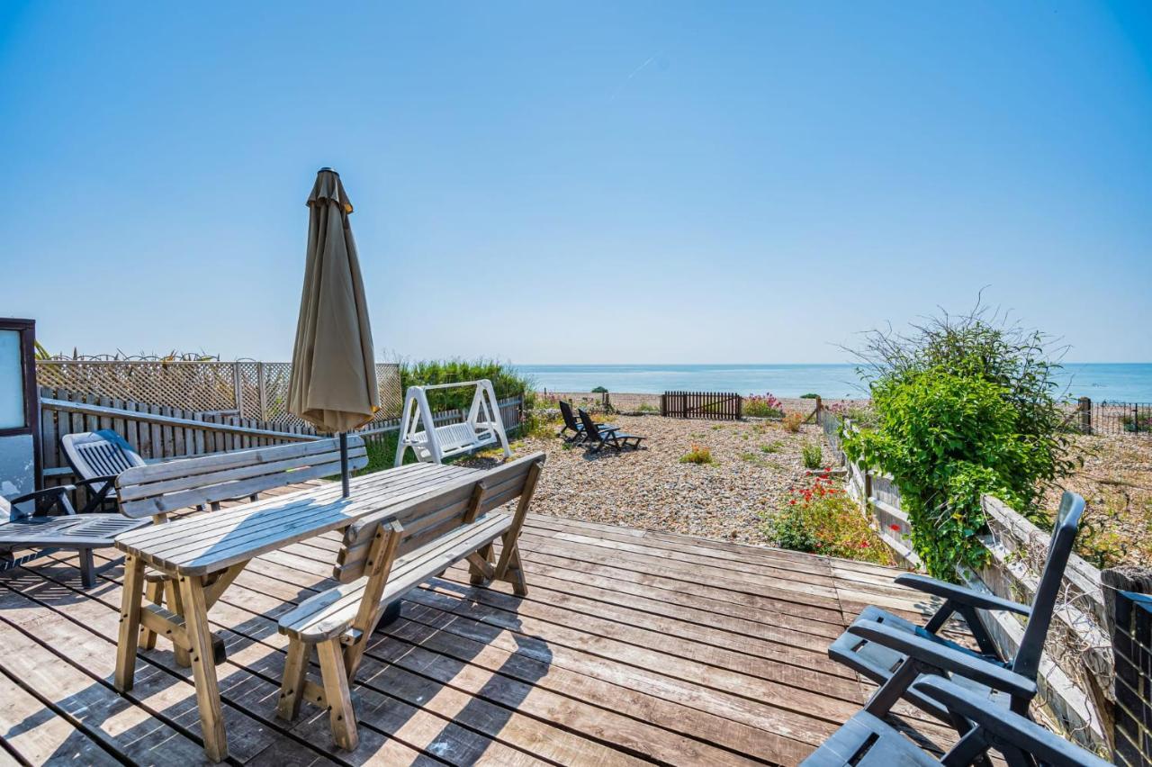 Pebble Paradise Beachfront Family Getaway Певенси Экстерьер фото