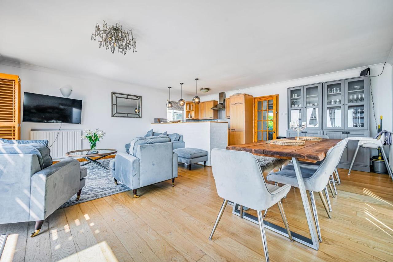 Pebble Paradise Beachfront Family Getaway Певенси Экстерьер фото