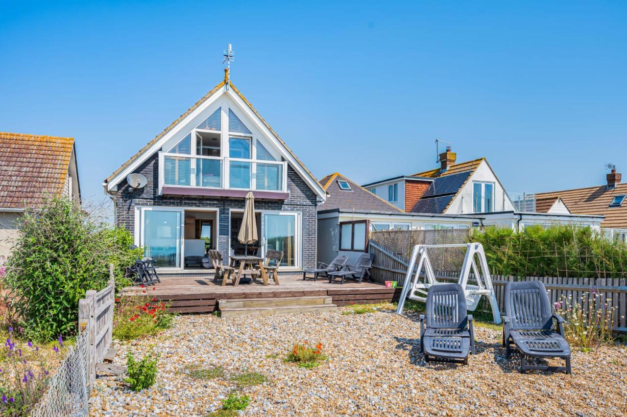 Pebble Paradise Beachfront Family Getaway Певенси Экстерьер фото