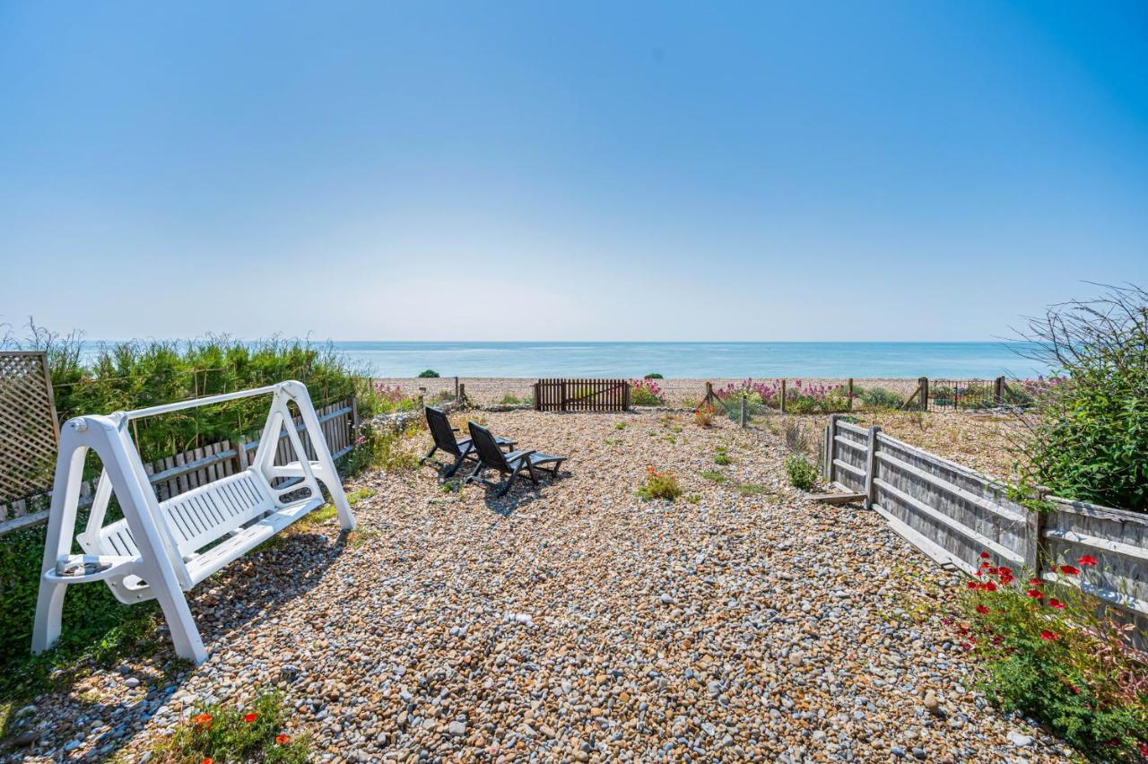 Pebble Paradise Beachfront Family Getaway Певенси Экстерьер фото